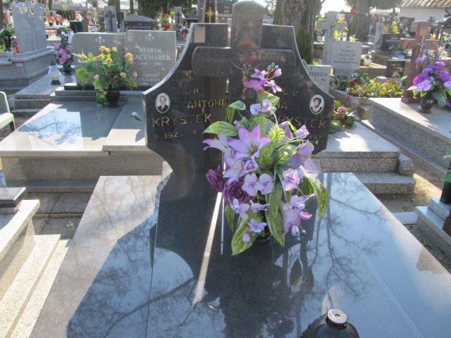 Grób Irena Krystek